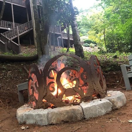היאוואסי Cozy Creekfront Family Cabin-Pet Friendly -Gamerm-Hot Tub מראה חיצוני תמונה