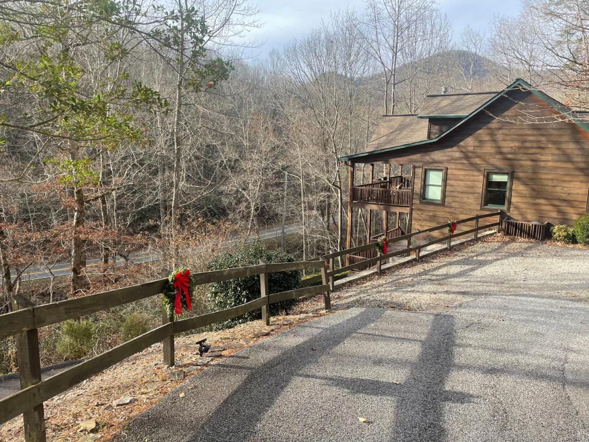 היאוואסי Cozy Creekfront Family Cabin-Pet Friendly -Gamerm-Hot Tub מראה חיצוני תמונה