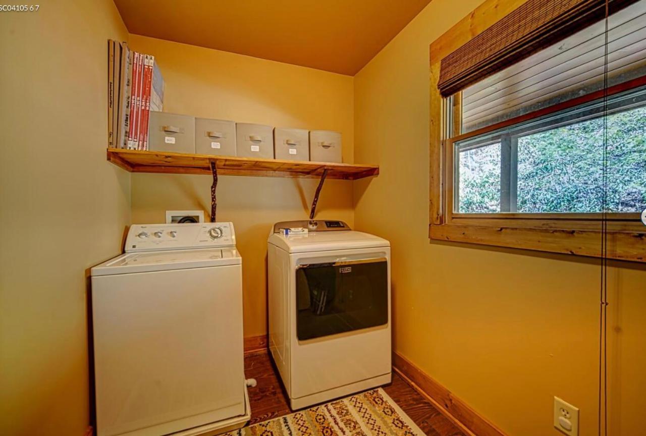 היאוואסי Cozy Creekfront Family Cabin-Pet Friendly -Gamerm-Hot Tub מראה חיצוני תמונה