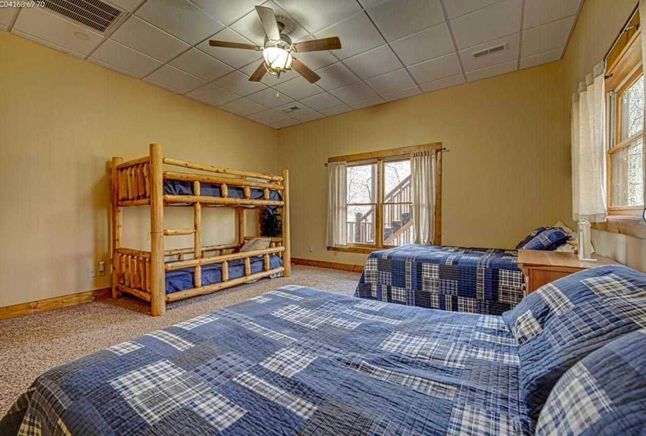 היאוואסי Cozy Creekfront Family Cabin-Pet Friendly -Gamerm-Hot Tub מראה חיצוני תמונה